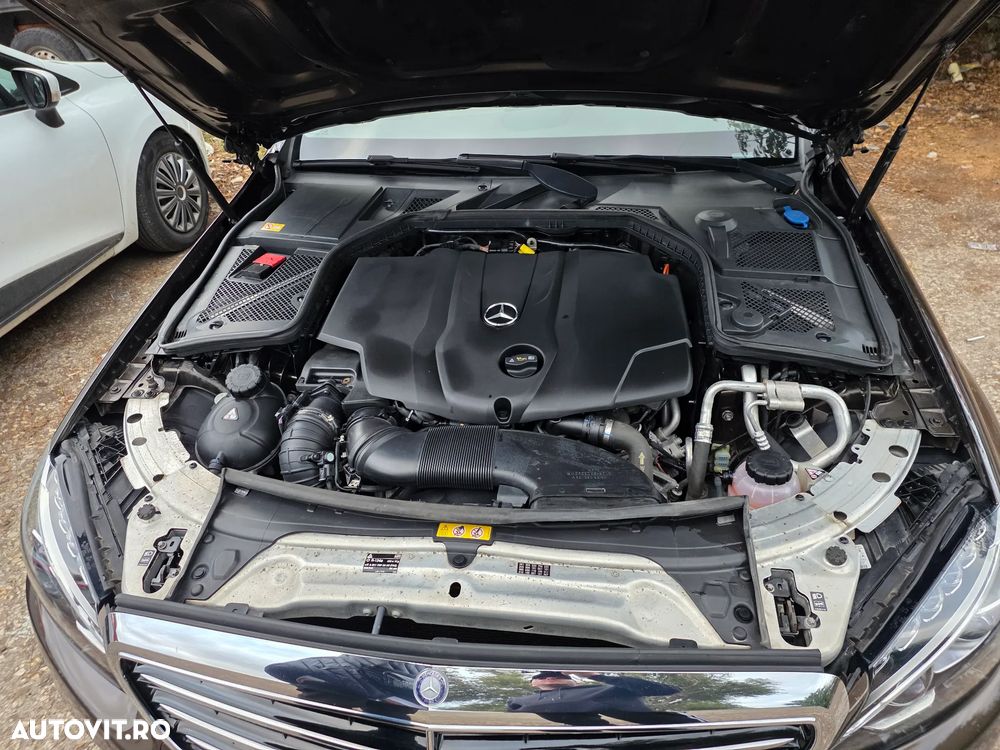 Mercedes-Benz C 220 CDI DPF (BlueEFFICIENCY) 7G-TRONIC Elegance - 27