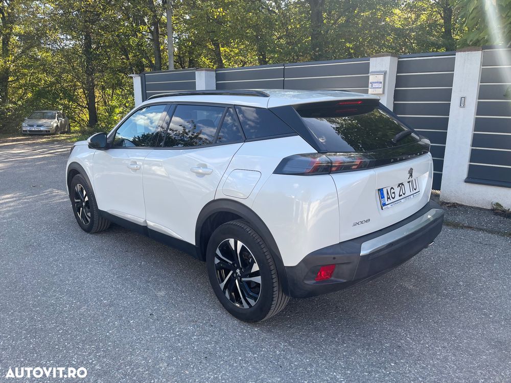 Peugeot 2008 1.5 BlueHDI 130 S&S EAT8 Allure - 4
