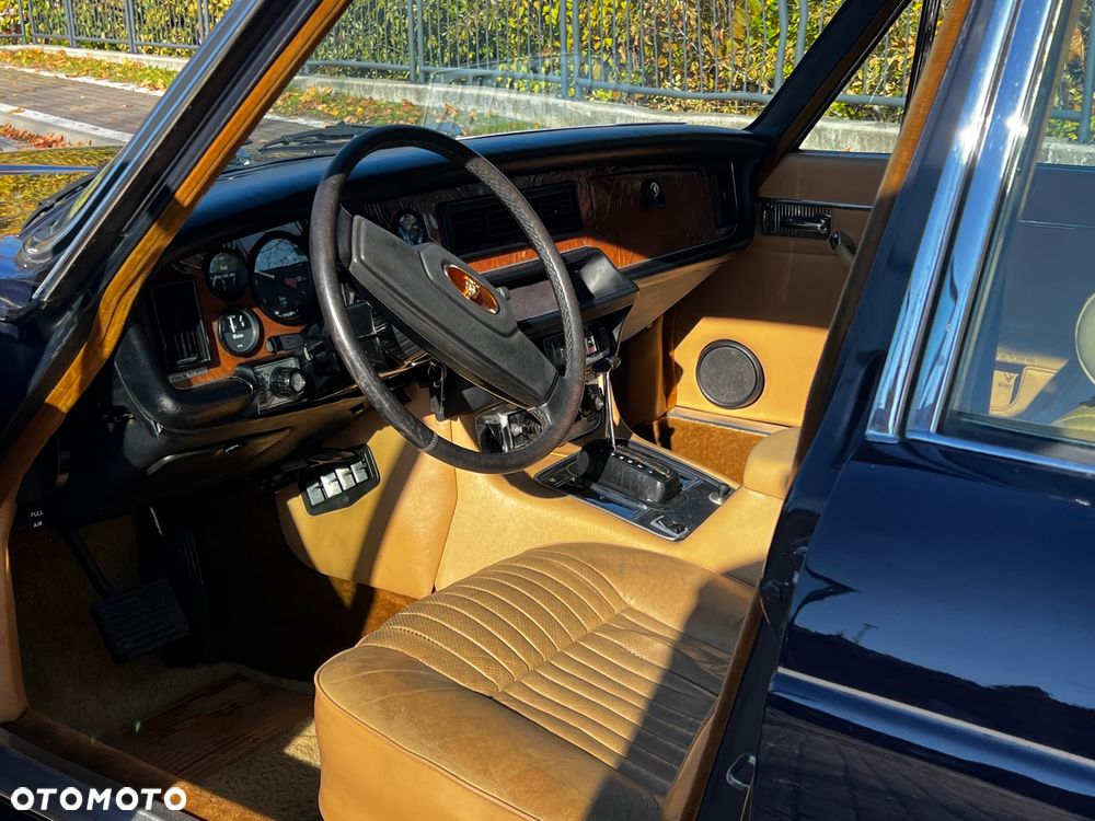Jaguar XJ - 8
