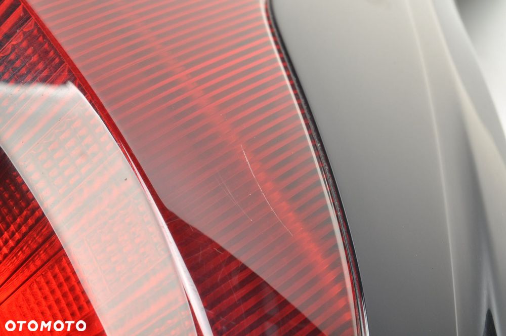 TOYOTA YARIS IV LAMPA PRAWA TYLNA PRAWY TYŁ - 11