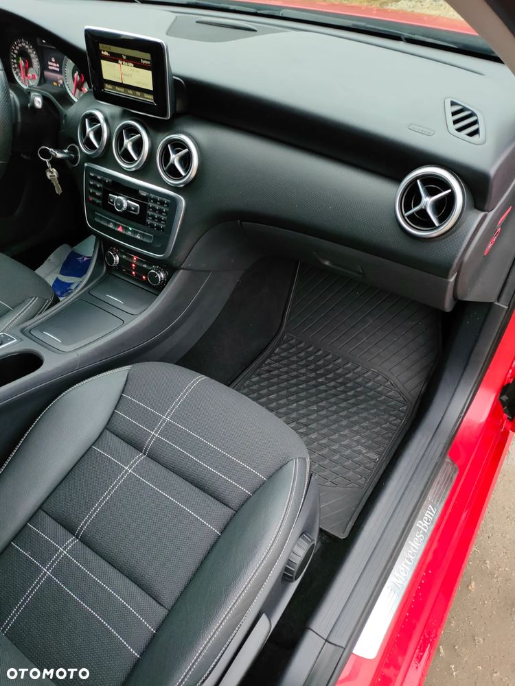 Mercedes-Benz Klasa A 180 7G-DCT 2Style - 16