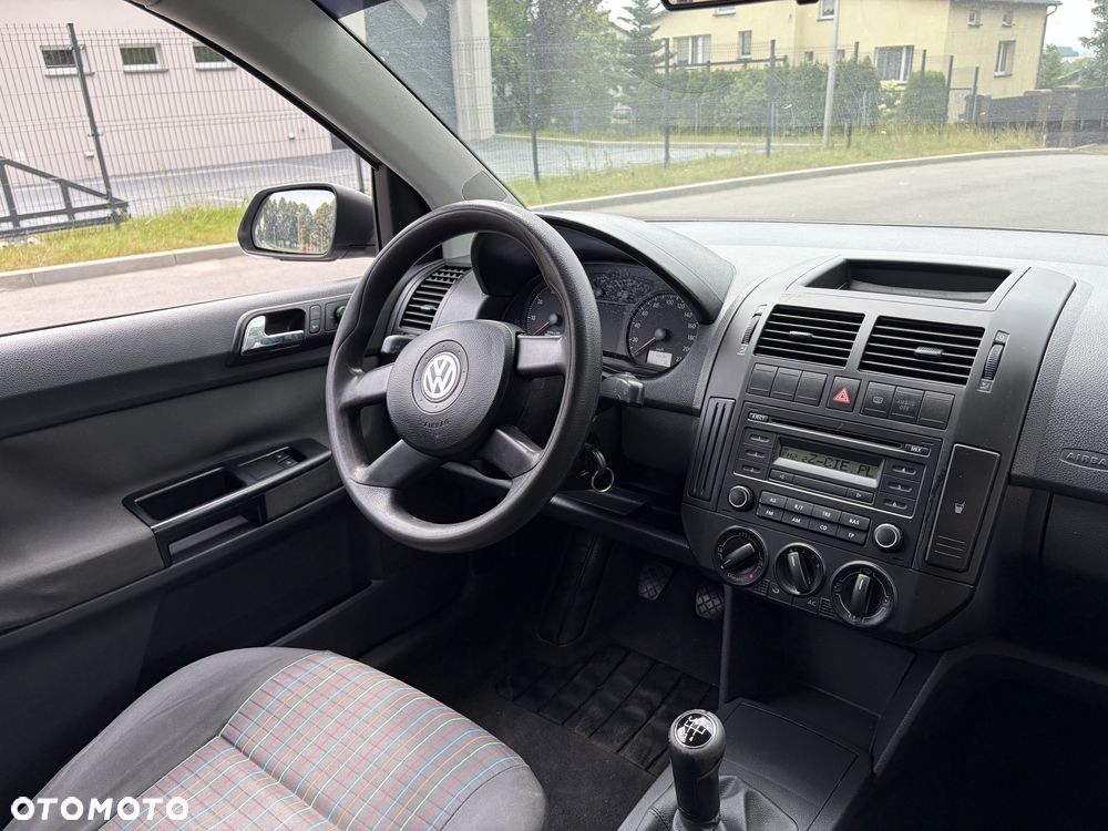 Volkswagen Polo - 7