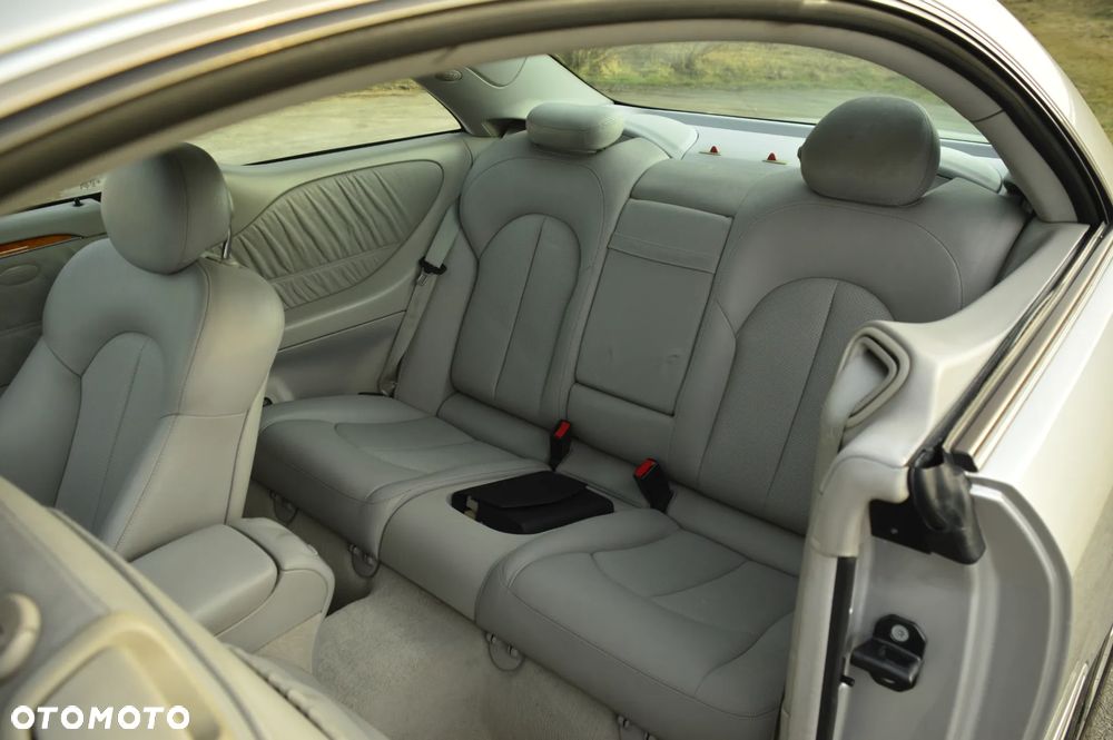 Mercedes-Benz CLK 320 Elegance - 8