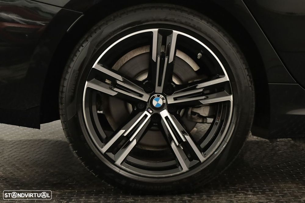 BMW 330 e Pack Desportivo M Auto - 5