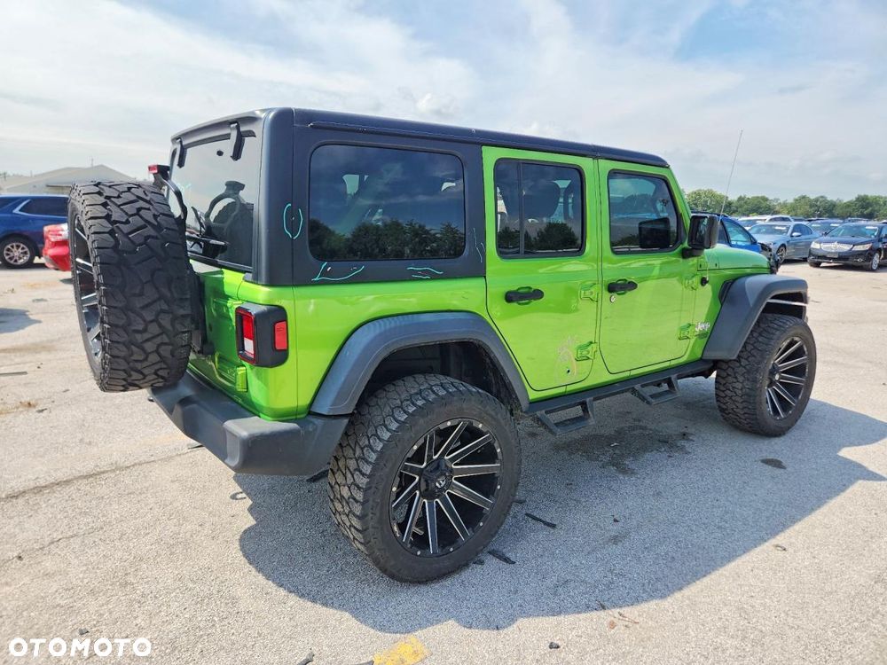 Jeep Wrangler - 4