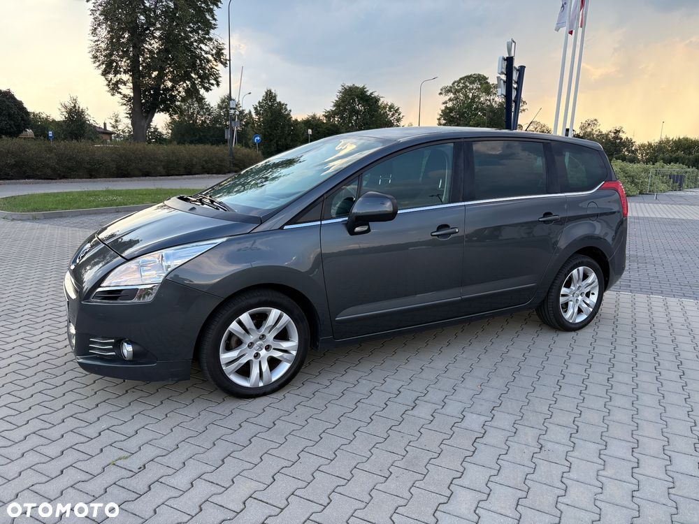 Peugeot 5008 HDI FAP 110 Platinum - 12