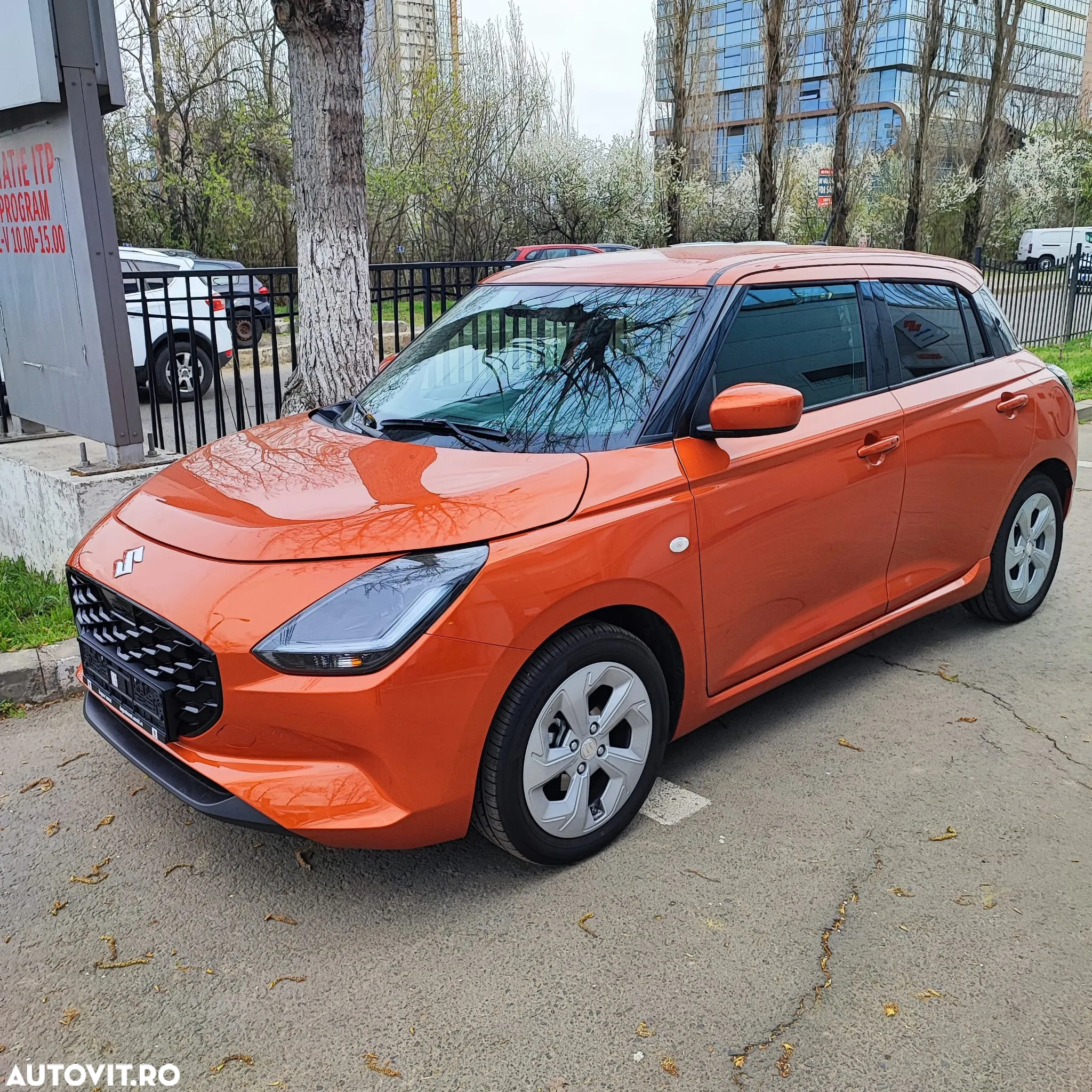 Suzuki Swift 1.2 Dualjet 12V MHEV Passion - 2