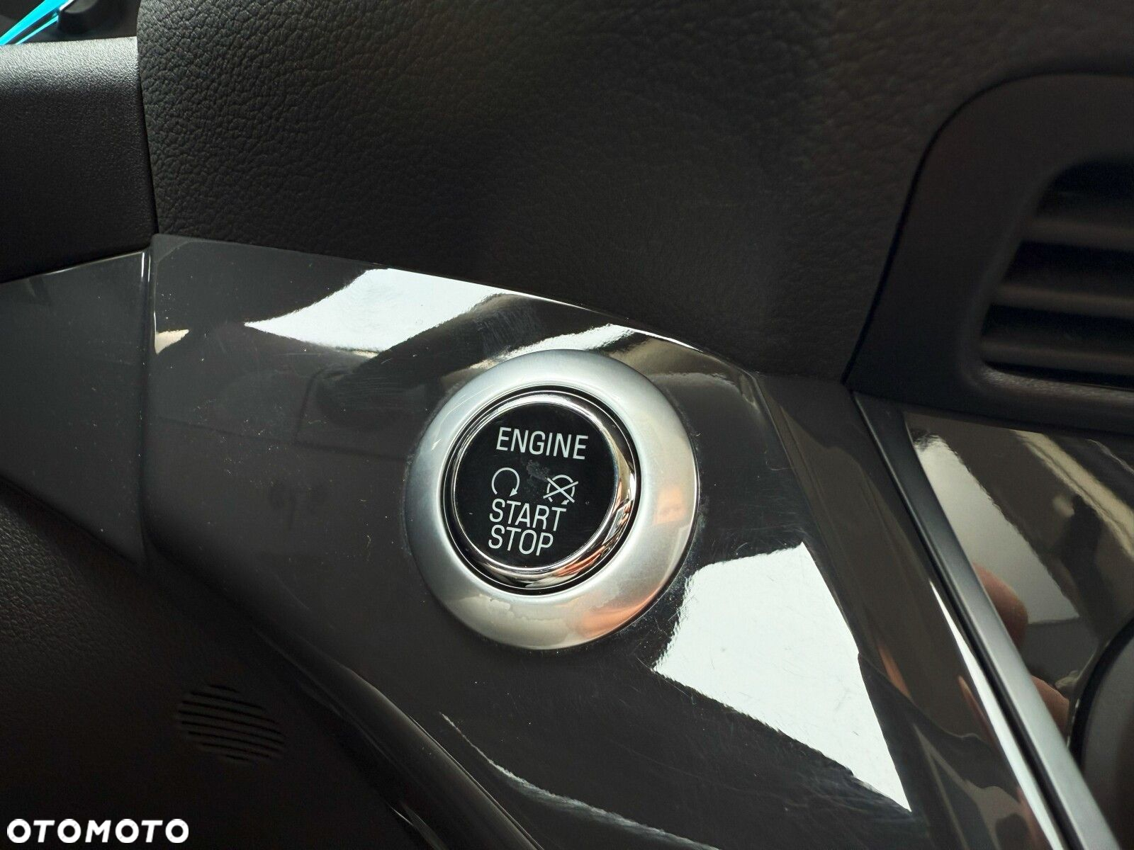 Ford Kuga 1.5 EcoBoost FWD Titanium ASS - 19