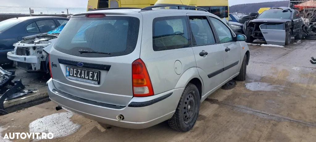 Dezmembrari Ford Focus 1 Hatchback An 2004 Motor 1.6 benzina - 4