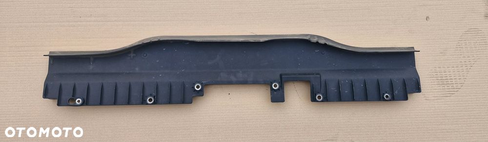 SCANIA R S MASKOWNICA KLAPA RECYRKULACJI 2578776 - 2