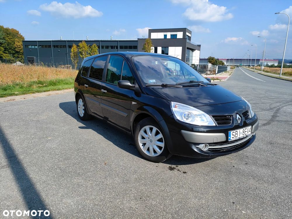 Renault Grand Scenic - 18