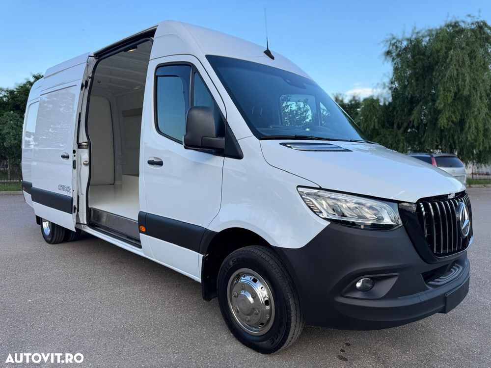 Mercedes-Benz Sprinter - 13