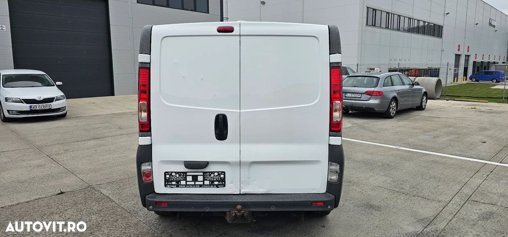 Renault Trafic 115 DCi - 12