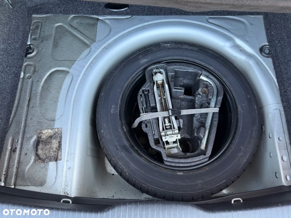 Volkswagen Golf - 14