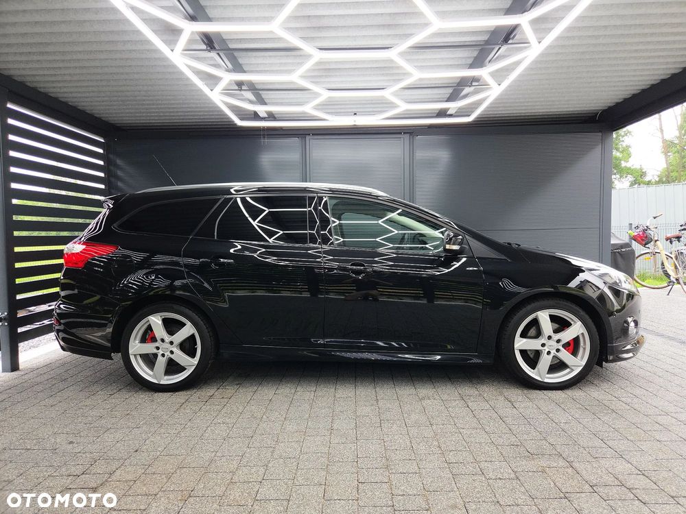 Ford Focus - 13
