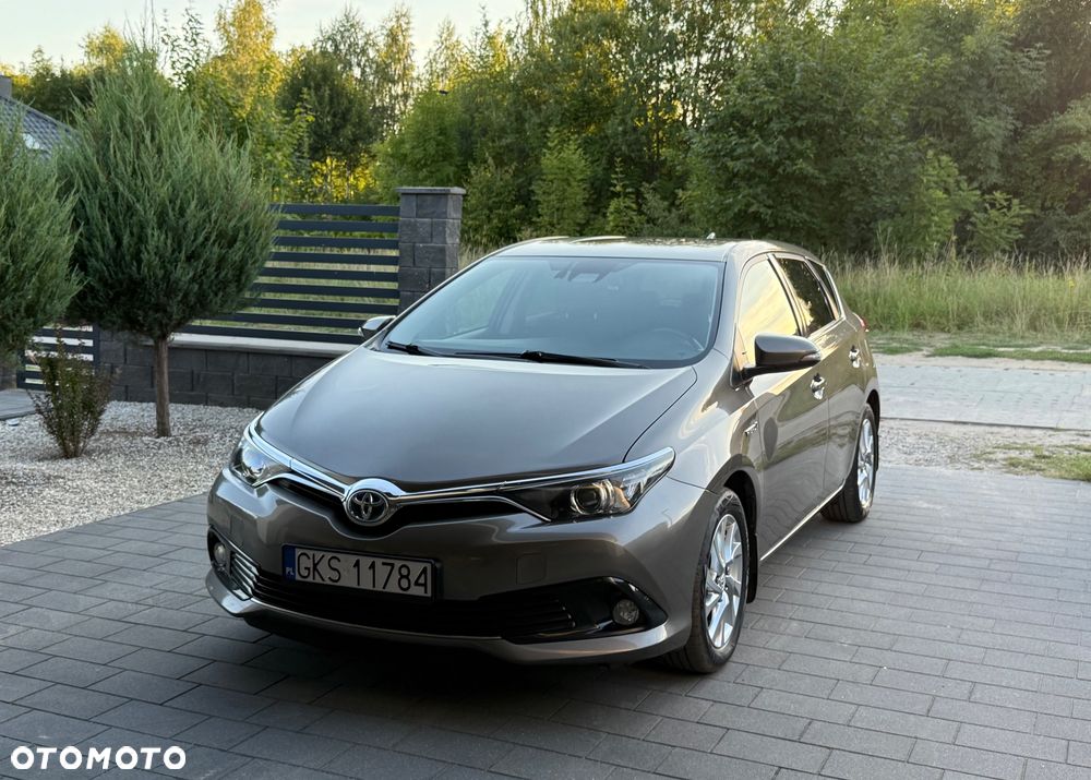 Toyota Auris - 1
