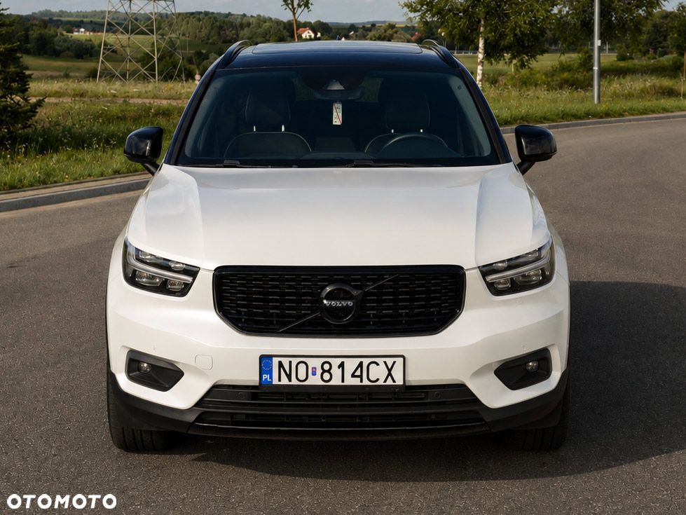 Volvo XC 40 B4 B R-Design - 1