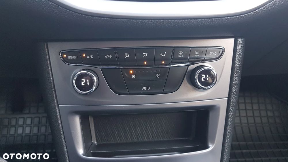 Opel Astra V 1.4 T Enjoy - 14