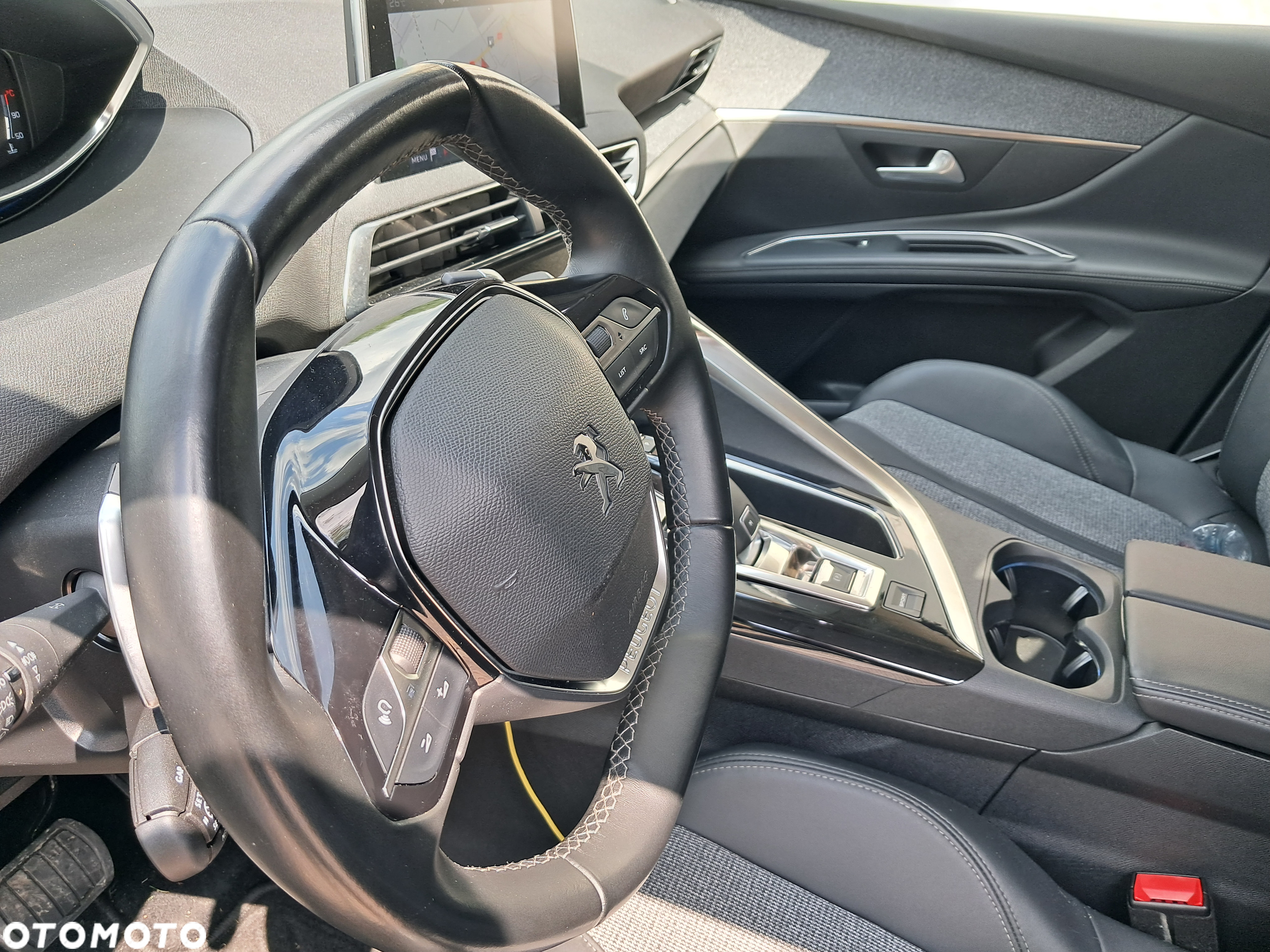 Peugeot 5008 1.5 BlueHDi Allure S&S EAT8 - 16