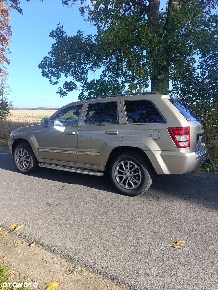 Jeep Cherokee - 1