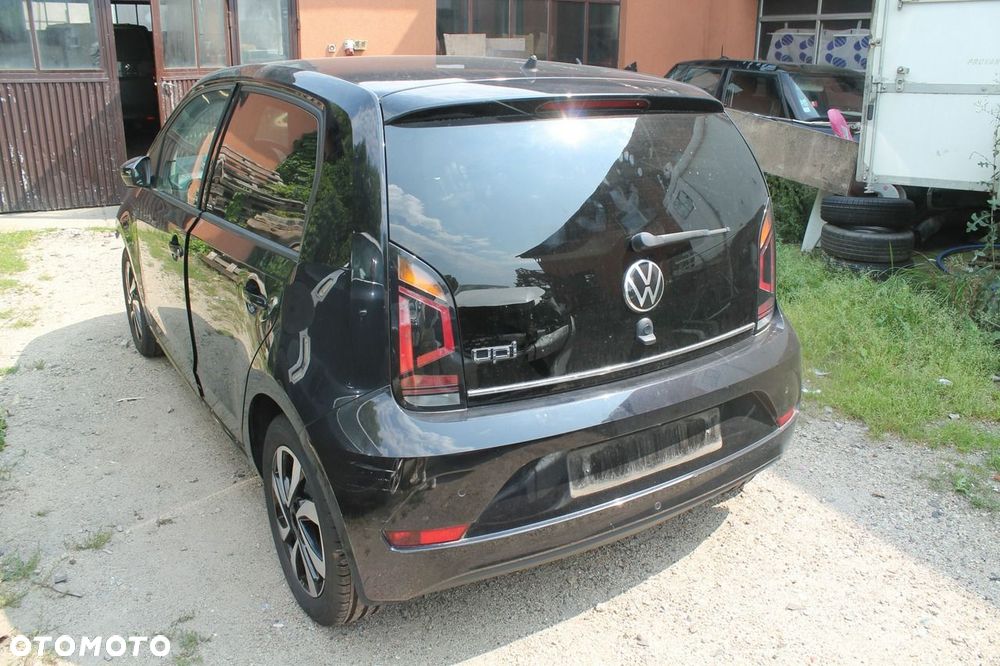 Volkswagen up! Active - 4