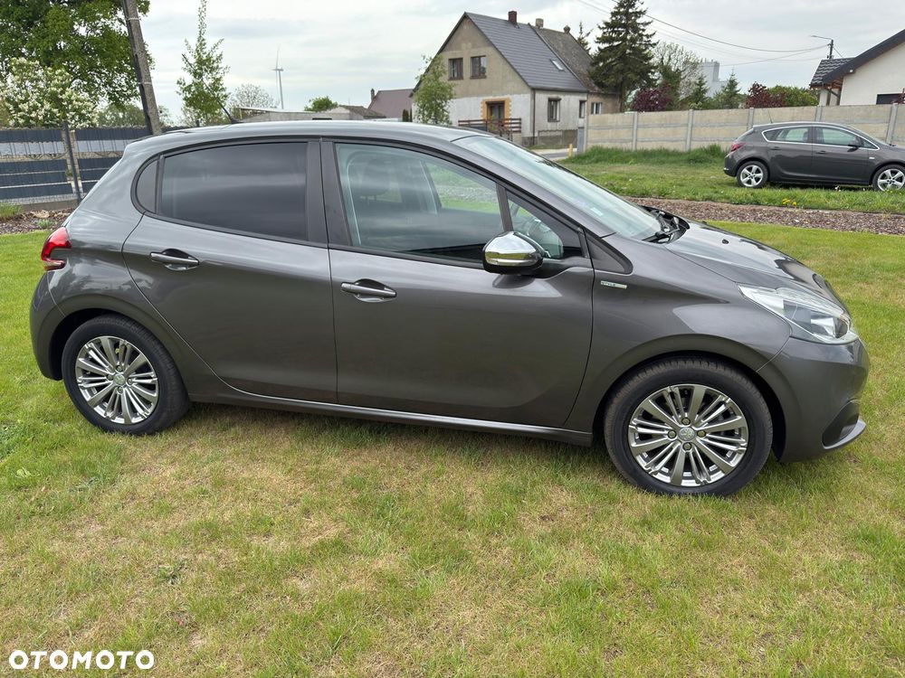 Peugeot 208 PureTech 82 Start & Stop Style - 12
