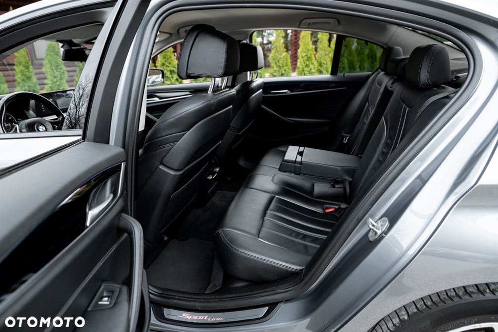 BMW Seria 5 520d xDrive Sport Line sport - 20