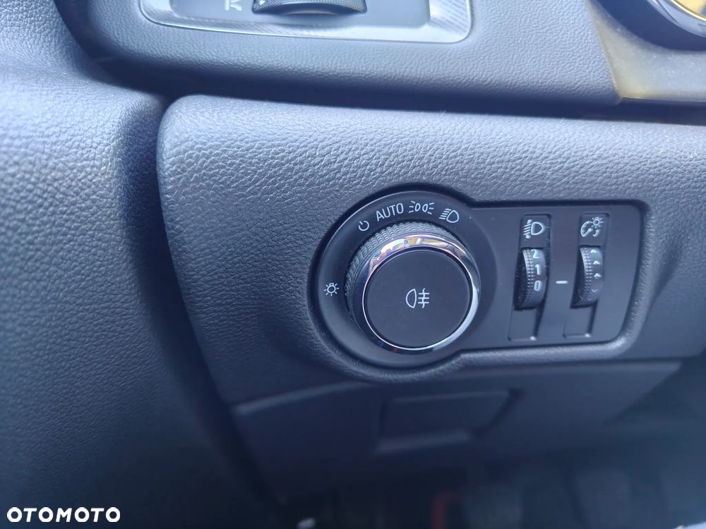 Opel Astra - 25