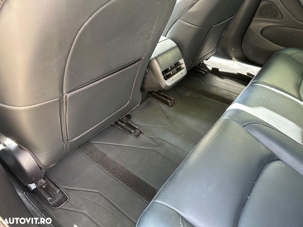 Tesla Model 3 Standard Reichweite Plus Hinterradantrieb - 14