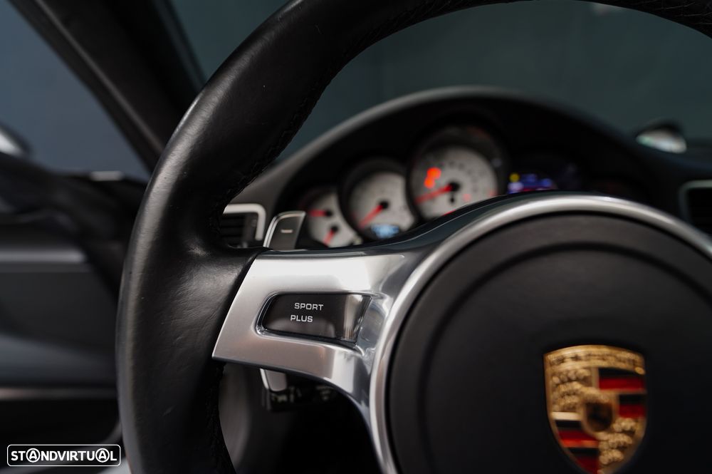 Porsche 911 (991) Turbo PDK - 19
