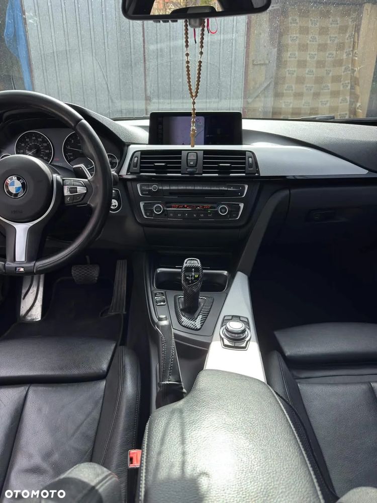 BMW Seria 3 335i - 5