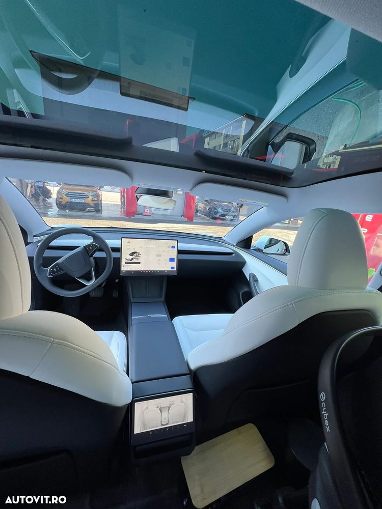 Tesla Model 3 RWD - 5