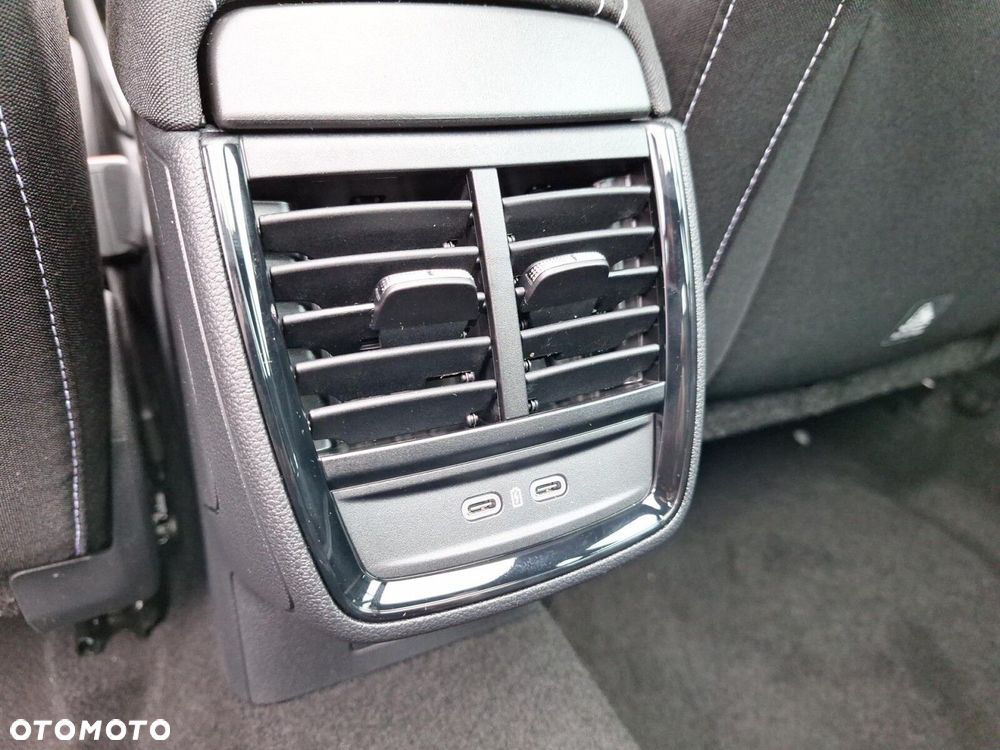 Skoda Kamiq 1.5 TSI Monte Carlo DSG - 27