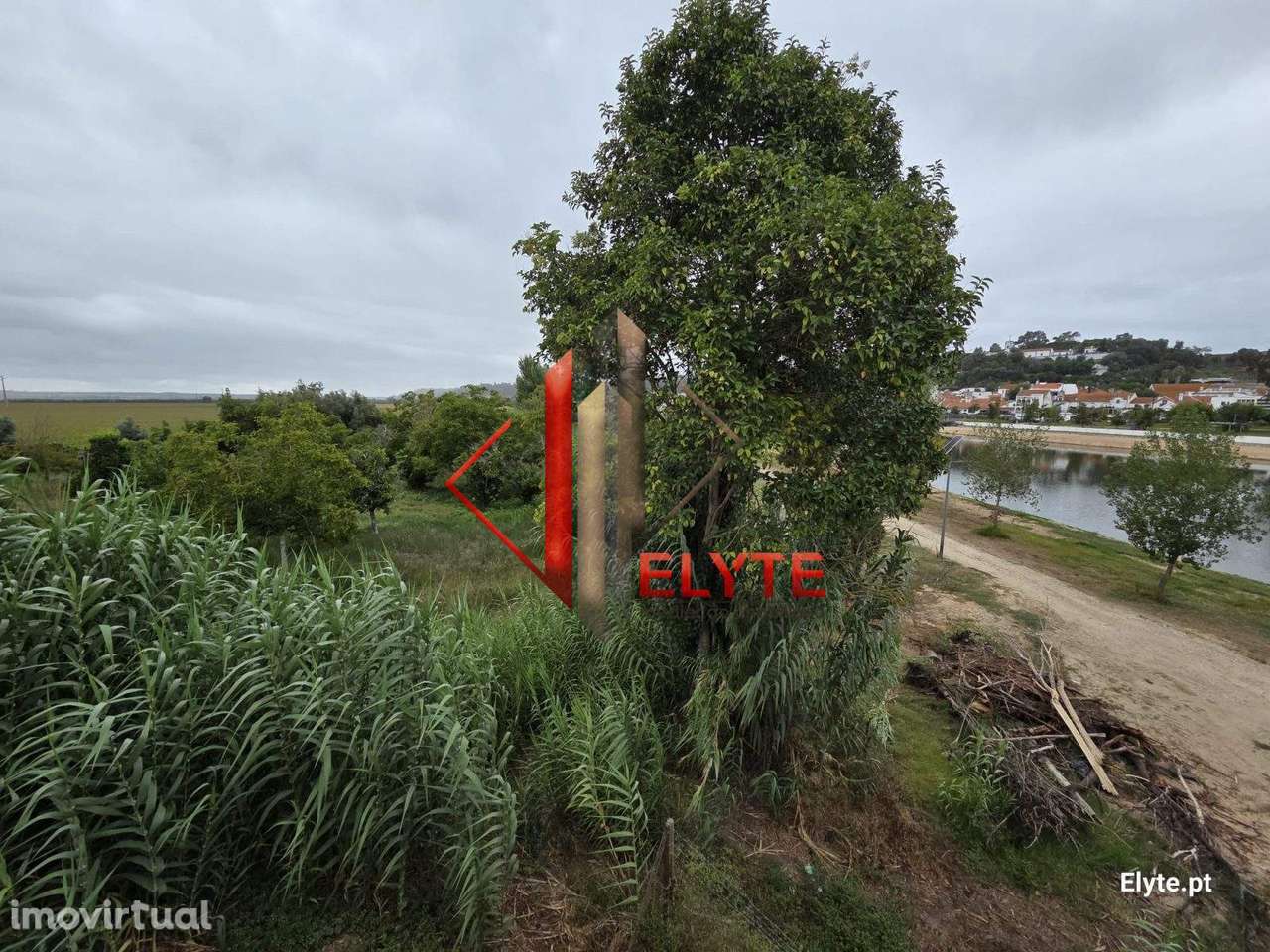 Terreno em Coruche junto ao Rio Sorraia - Grande imagem: 2/36