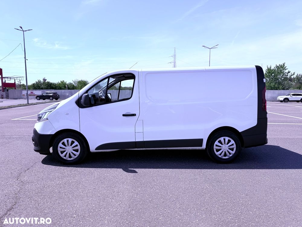 Renault Trafic - 12