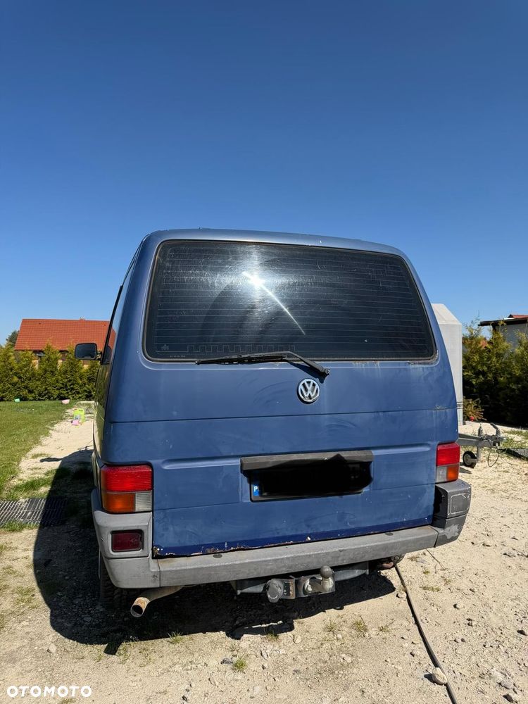 Volkswagen Caravelle - 5