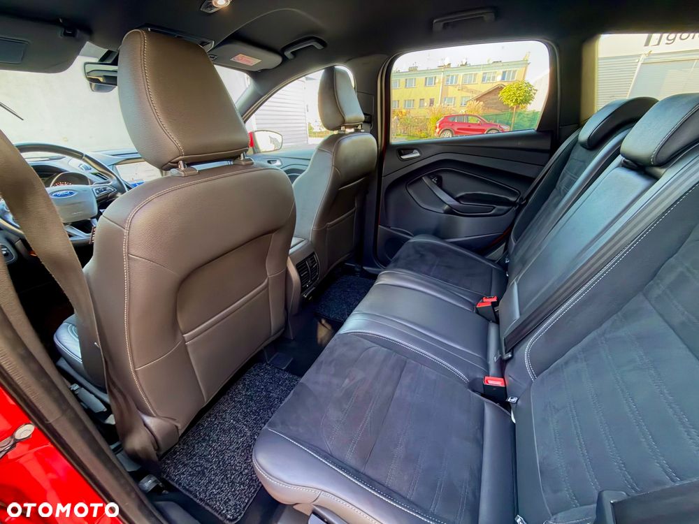 Ford Kuga 2.0 TDCi 4x4 ST-Line - 11