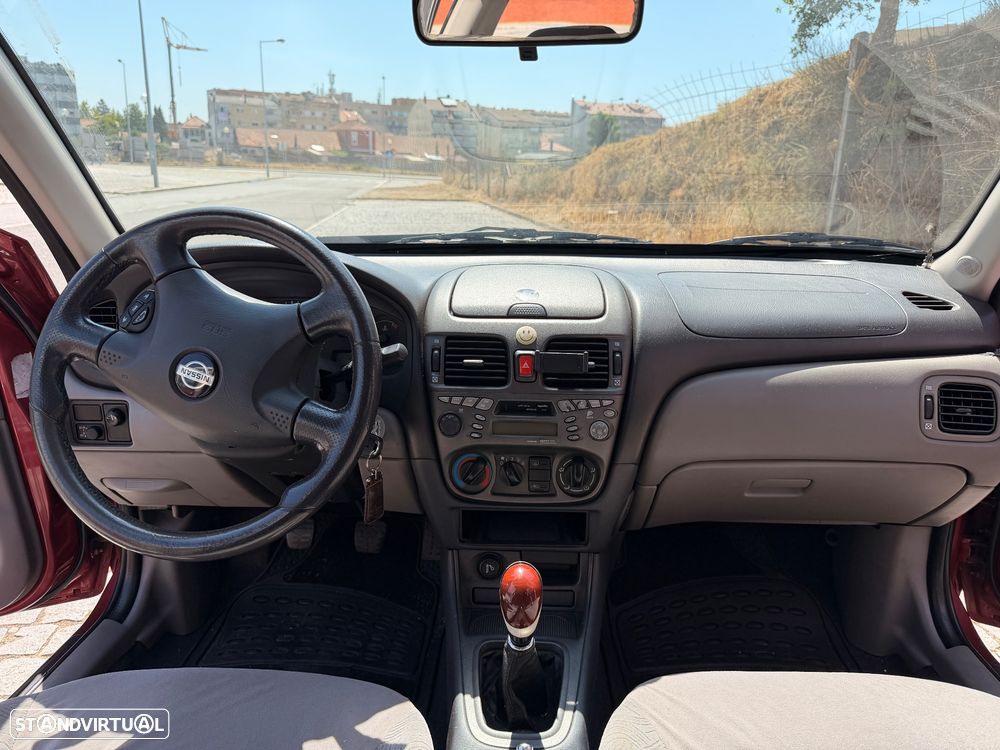 Nissan Almera 1.5 Comfort - 10