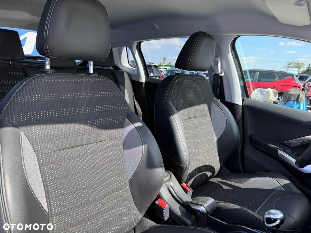 Peugeot 2008 PureTech 110 Stop&Start Allure - 18