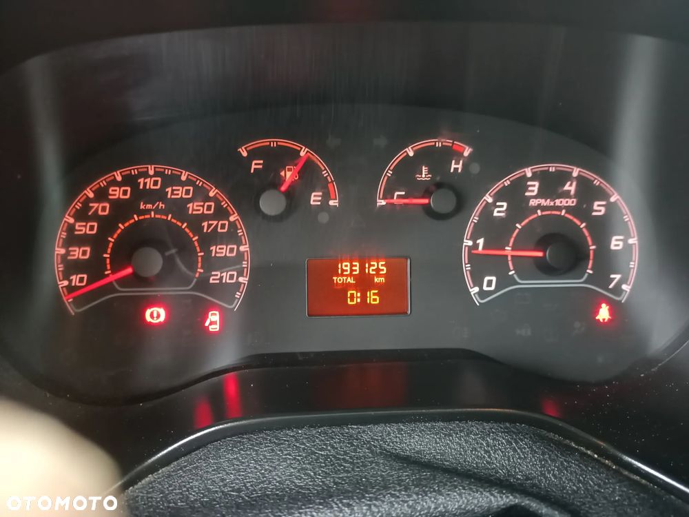 Fiat Doblo Chłodnia 90KM 2 zasilania chłodni - 16