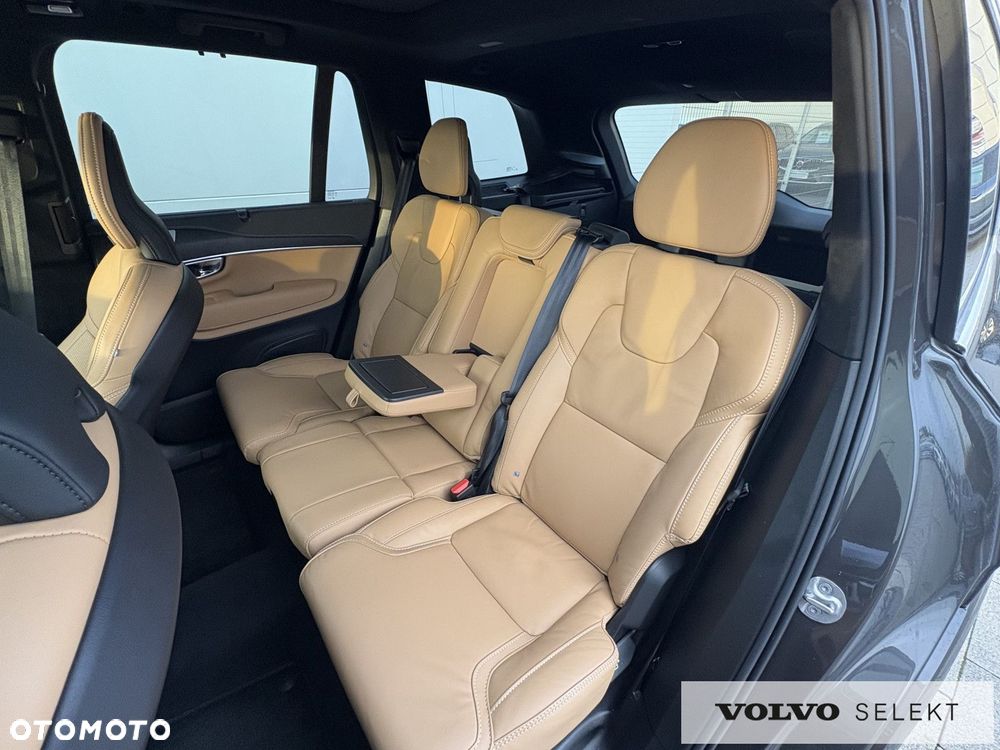 Volvo XC 90 - 30