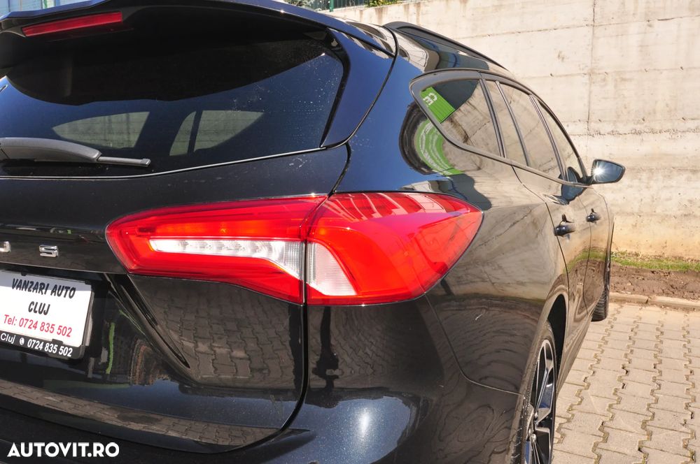 Ford Focus 1.5 EcoBoost ST Line Business - 11