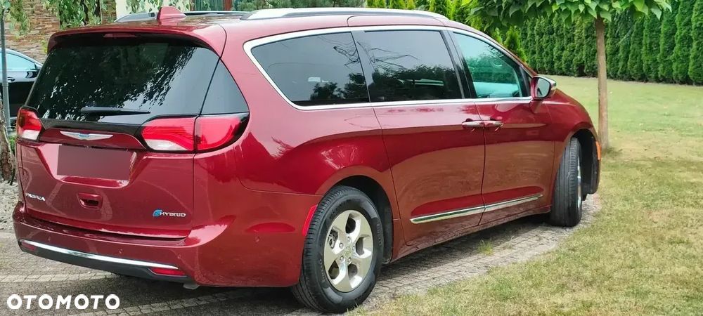 Chrysler Pacifica - 3