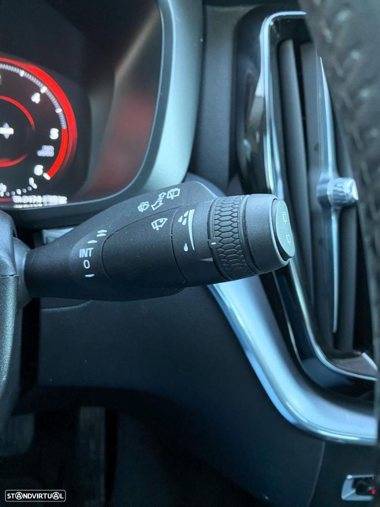 Volvo XC 60 2.0 D4 Momentum Plus - 12