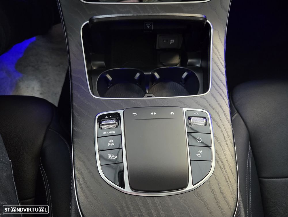Mercedes-Benz E 300 de 9G-TRONIC AMG Line - 17