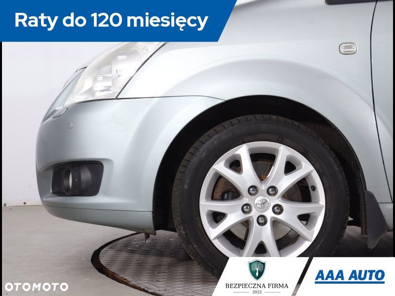 Toyota Corolla Verso - 15