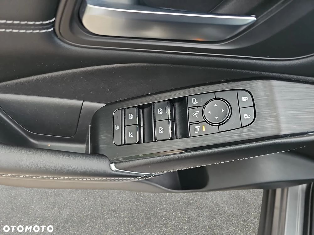 Nissan Qashqai 1.3 DIG-T mHEV N-Connecta Xtronic - 12