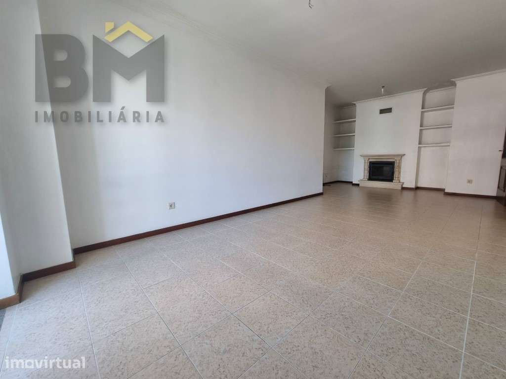 Apartamento T2 em prédio com elevador. - Grande imagem: 5/14