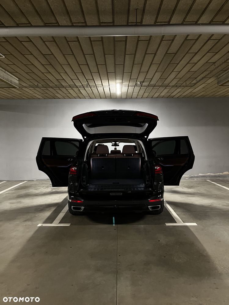 BMW X7 - 29