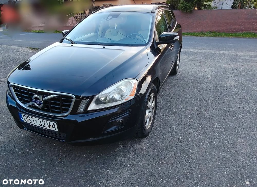 Volvo XC 60 D5 AWD Momentum - 2